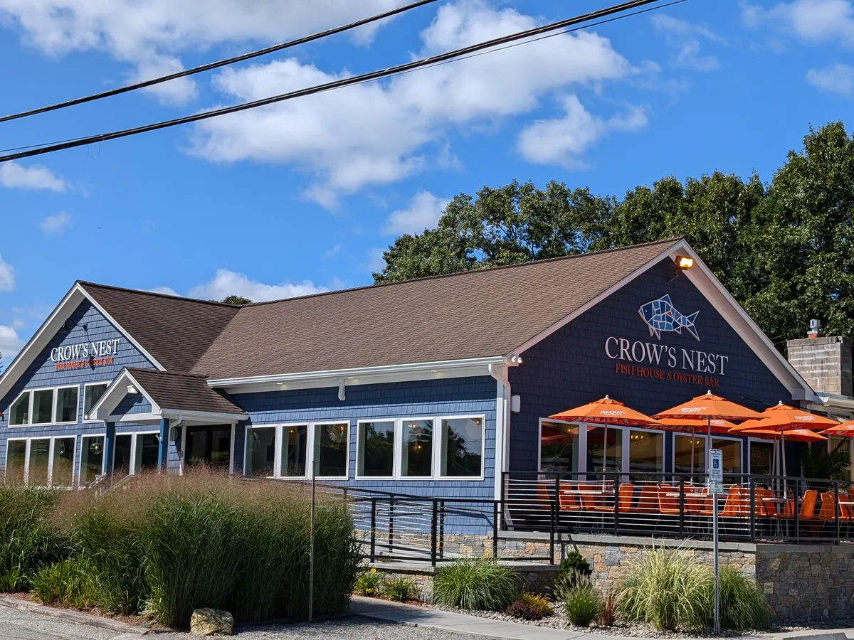 Crow's Nest Fish House and Oyster Bar, a Black Door Creative restaurant client